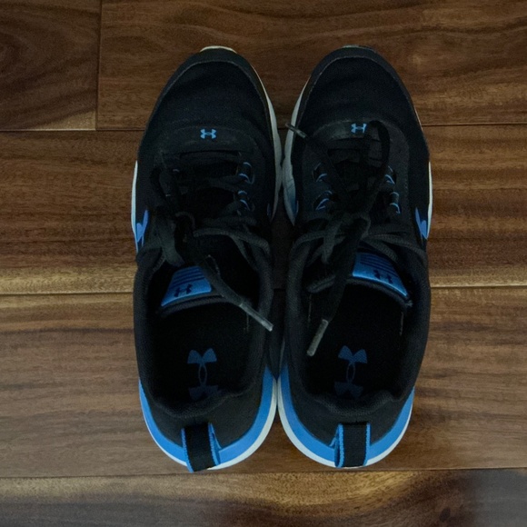 Under Armour Kids' Grade School Assert 8 Sneakers - Picture 3 of 5